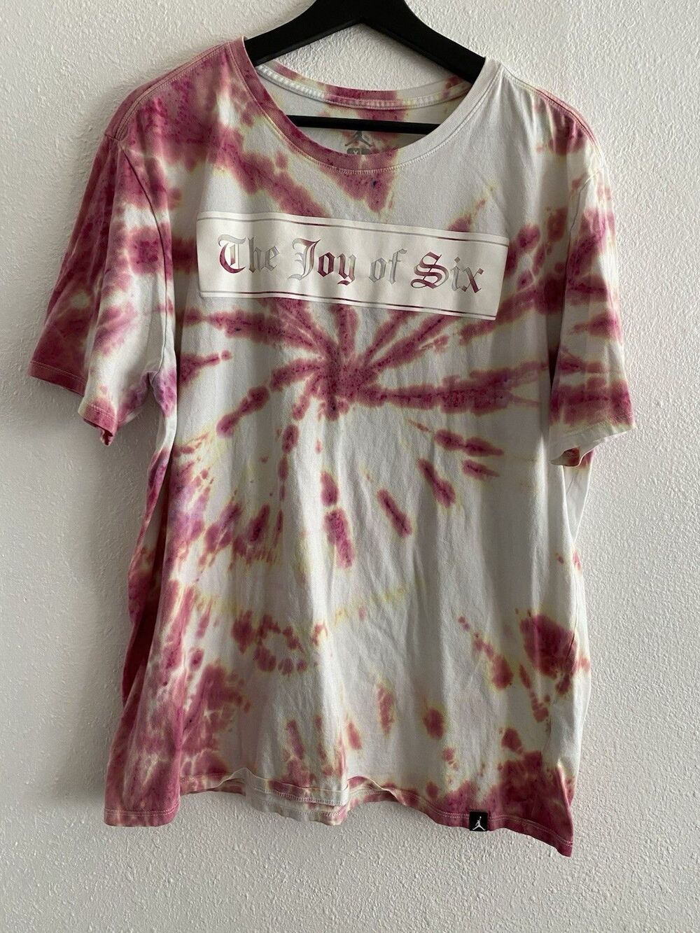 Air Jordan Joy Of Six Championship Women’s Pink Tie Die Tshirt XL 90’s Retro J13